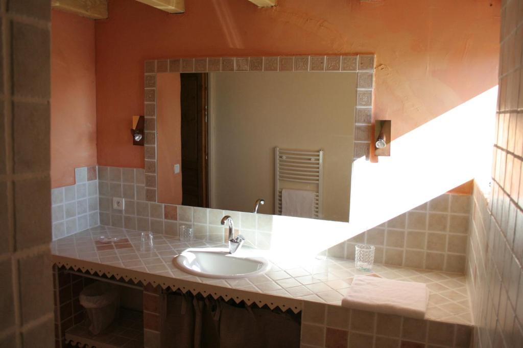 Chambres D'Hotes La Cime Beaujolaise Poule-lès-Écharmeaux 객실 사진